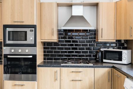 Thornville Road, Hyde Park, Leeds - Photo 2