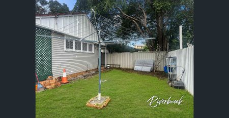 Low-Maintenance Family Home - Photo 2