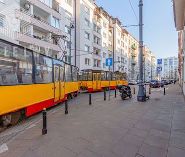 Dw. Wileński , 1 pokój , oddzielna kuchnia, balkon - Zdjęcie 2