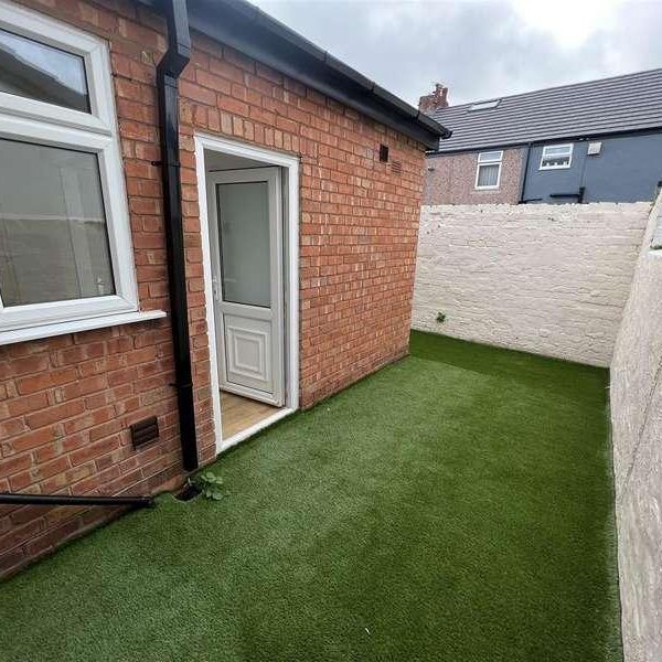 Newton Road, Hoylake, CH47 - Photo 1