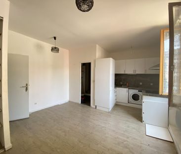 Location Appartement 1 pièce 22m² TOURVES 83170 - Photo 1