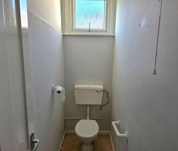 2 bedroom maisonette to rent - Photo 5