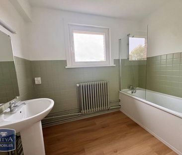 Location Maison 6 pièces 116m² VILLENEUVE D ASCQ 59650 - Photo 3