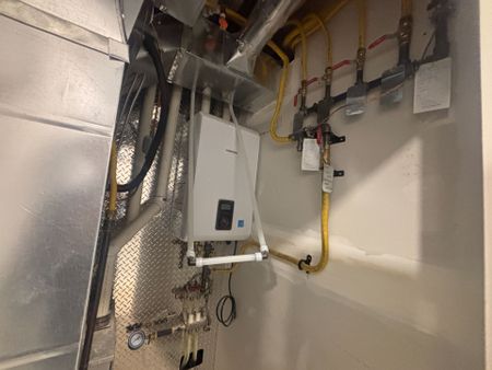 For Lease - 686 Rhodes Avenue Unit# Unit # 2, Toronto, Ontario - Photo 5