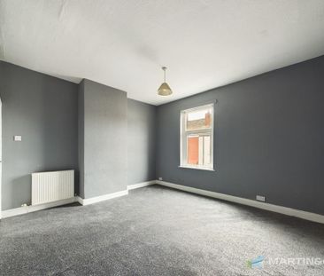 2 bedroom end of terrace house to rent - Photo 6