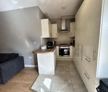 Apt 2 Ivy House, 1 Walnut Street, Belfast, BT7 1FB - Photo 6