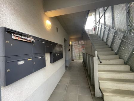 WG taugliche 2-Zimmer-Wohnung mit großem Balkon in zentraler Lage! - Photo 4