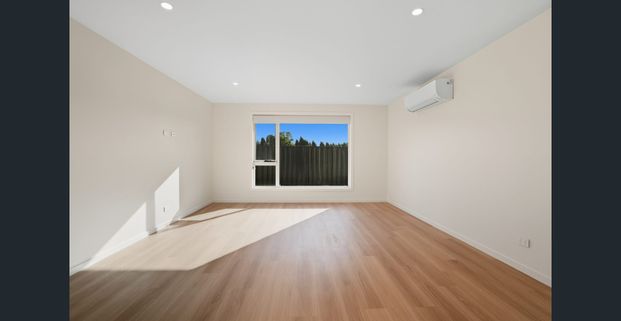 Brand new home in a fresh George Town development. - Photo 1