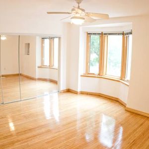 Danforth Ave near Greenwood, Large 2 Bedroom Bright Open Concept - Photo 2