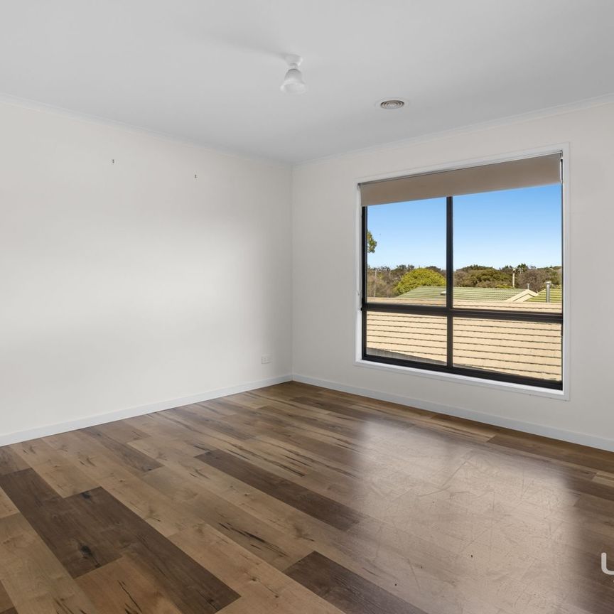Spacious Family Home with Flexible Living - Photo 1