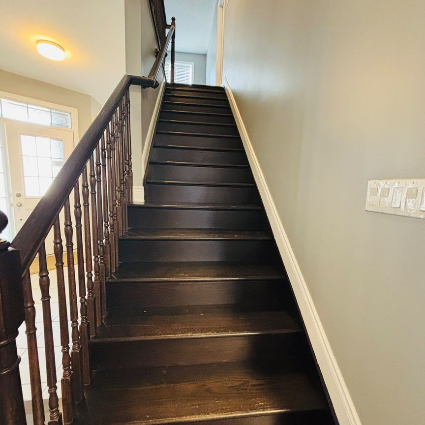 For Lease - 1096 Apolune Street, Barrhaven, Ontario - Photo 1