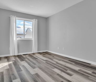 For Lease - 337 Brigitta Street, Kanata, Ontario - Photo 4