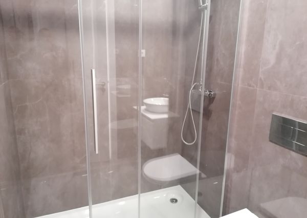 Fantástico Apartamento T2 para Arrendamento na Amadora