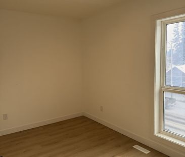 1314 20 Avenue Northwest, Calgary - Photo 4