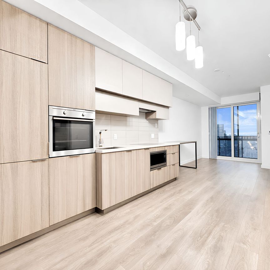 For Lease - 8 Eglinton Avenue Unit# 3210, Toronto, Ontario - Photo 1