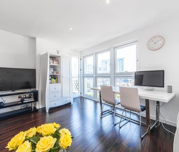 1 Bed Flat, New Providence Wharf, E14 - Photo 2