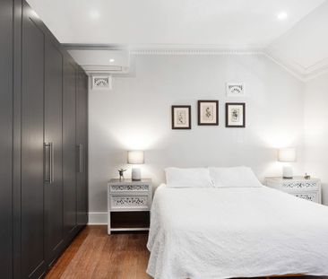 Charming freshly painted terrace nestled in sought out location - Photo 5