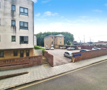 1 bedroom flat to rent - Photo 6