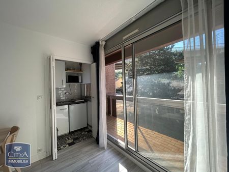 Location Appartement 1 pièce 24m² CLERMONT FERRAND 63000 - Photo 4