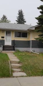 House for Rent in Highwood NW, Calgary - Photo 4