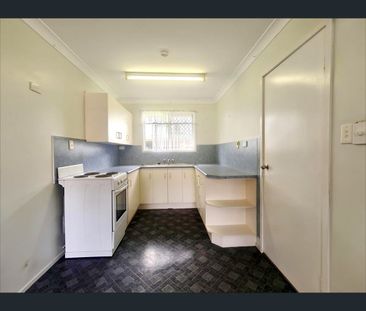 1/1 Barfoot Street, Kawana, Qld 4701 - Photo 5