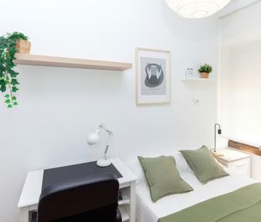 Carrer Sant Josep de Calassanç, Valencia, Valencian Community 46008 - Photo 5