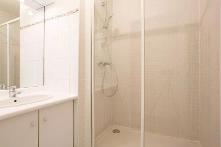 location Appartement T4 DE 86.55m² À PARIS - Photo 5