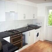 4 bedroom terraced house to rent - Photo 5
