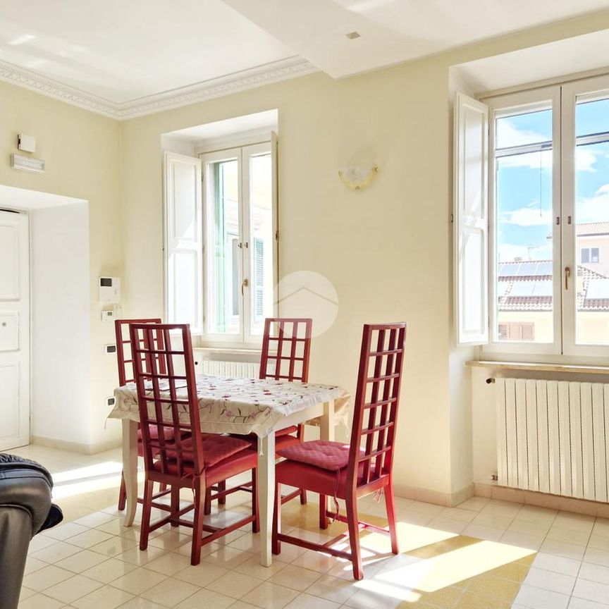 5 locali in affitto - Photo 1