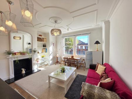 2 bedroom flat to rent - Photo 3