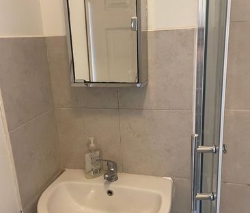 Studio Flat, Wembley Hill Road, HA9 - Photo 2