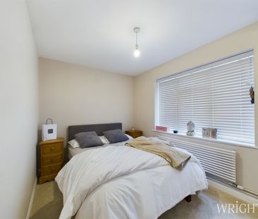 1 bedroom Apartment - Clare Crescent, Baldock - Photo 4