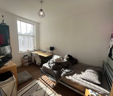 6 Bed Terraced House, Greenbank Road, L18 - Photo 5