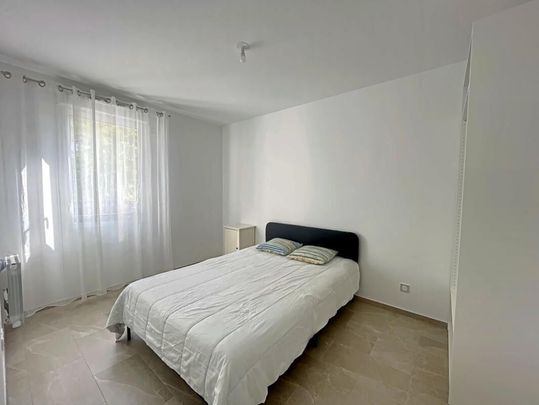 Appartement 2 pièces 43m2 MARSEILLE 8EME 1 180 euros - Photo 1