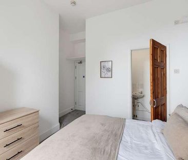 Alexandra Road, Mutley, Plymouth, PL4 - Photo 2