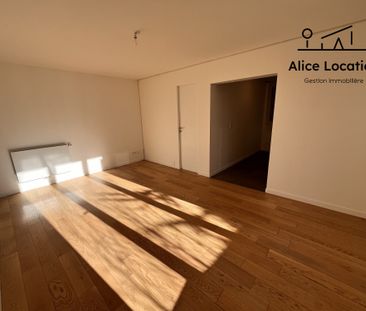 Location Appartement 2 pièces 45m² EVIAN LES BAINS 74500 - Photo 2