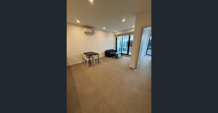 Furnished 2 Bedrooms 1 Bathroom Apartment - Photo 3