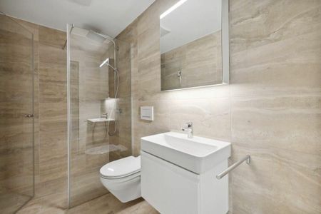 Modern Living in the City Centre - Photo 2