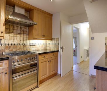 4 bedroom detached house to rent - Photo 5