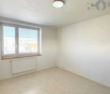 Pronájem bytu 2+KK na ulici Na Honech ve Zlíně. - Photo 1