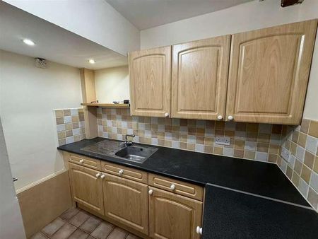 Cutler Heights Lane, Bradford, BD4 - Photo 4