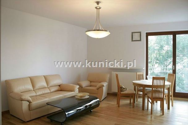 Warszawa, Śródmieście, Grzybowska - Photo 1