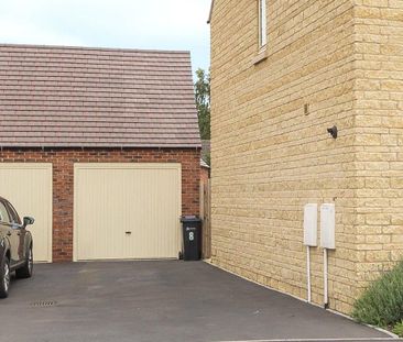 2 bedroom semi-detached house to rent - Photo 3