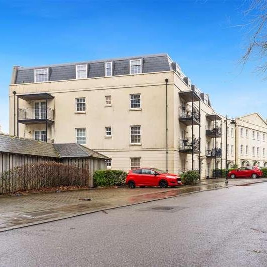 Mount Wise Crescent, Plymouth, PL1 - Photo 1