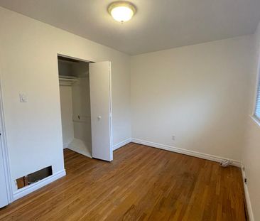 For Lease - 135 Avondale Boulevard Unit# Main, Brampton, Ontario - Photo 3