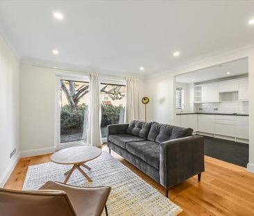 3 bedroom flat to rent - Photo 4