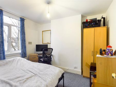 4 bedroom maisonette to rent - Photo 5