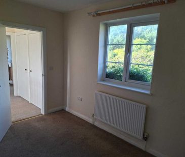 3 bedroom detached house to rent - Photo 4