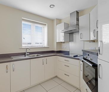 2 bedroom retirement property to rent - Photo 3