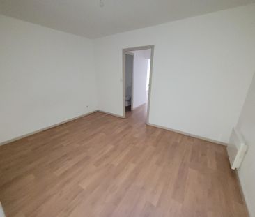 Location Appartement 1 pièce 53m² BOULOGNE SUR MER 62200 - Photo 2